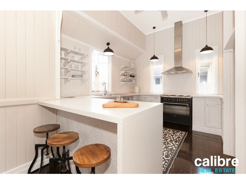 65 Cedar Street, Greenslopes QLD 4120