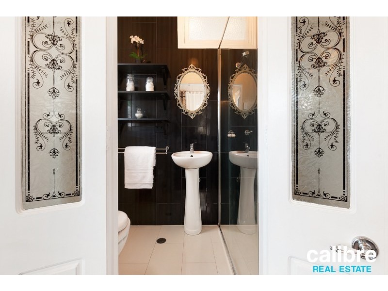 65 Cedar Street, Greenslopes QLD 4120