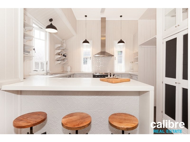 65 Cedar Street, Greenslopes QLD 4120