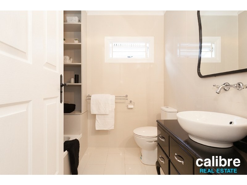 65 Cedar Street, Greenslopes QLD 4120