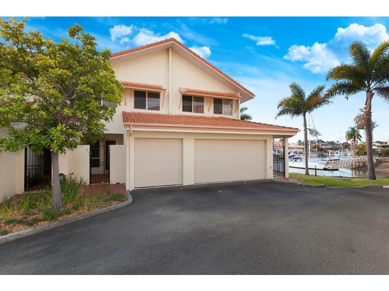 7/156 Griffith Road, Scarborough QLD 4020