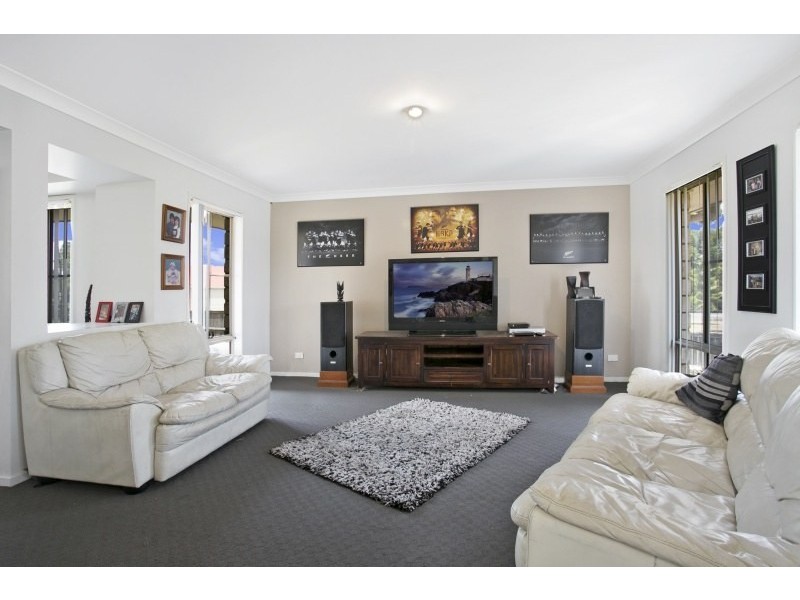 1 Witty Road, Moggill QLD 4070