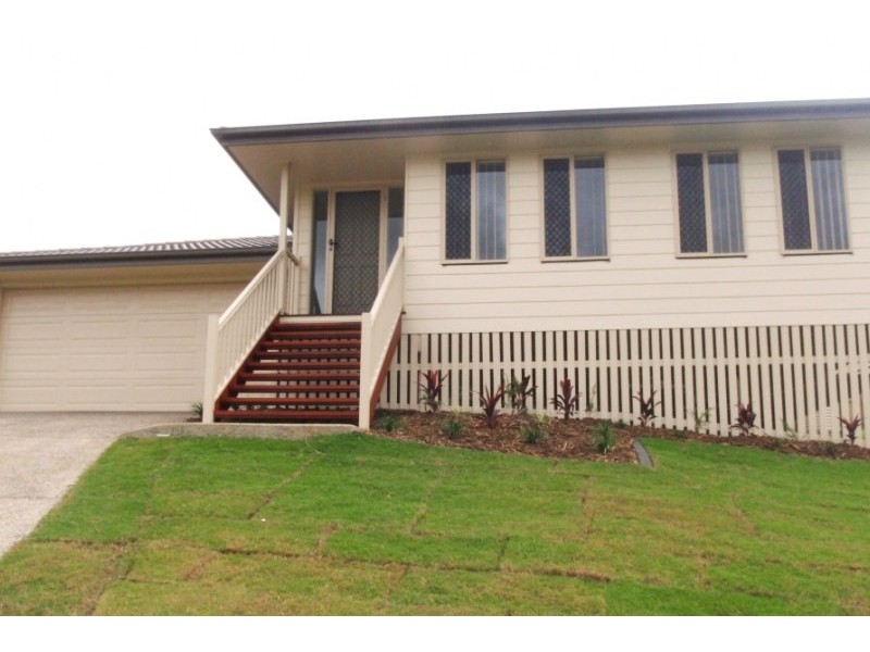 8 Sienna Place, Redbank Plains QLD 4301