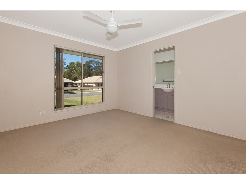 19 Berkeley Circuit, Bellbird Park QLD 4300