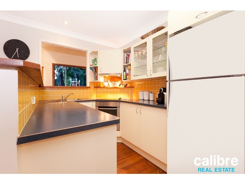 27 Bathurst Street, Red Hill QLD 4059