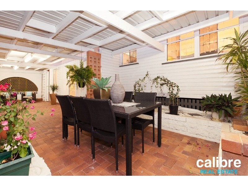 26 Gort Crescent, Stafford QLD 4053