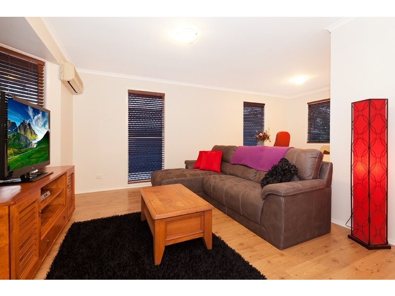 31 Voltaire Crescent, Petrie QLD 4502