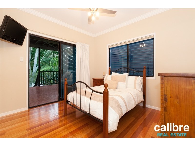 29 Outlook Crescent, Bardon QLD 4065