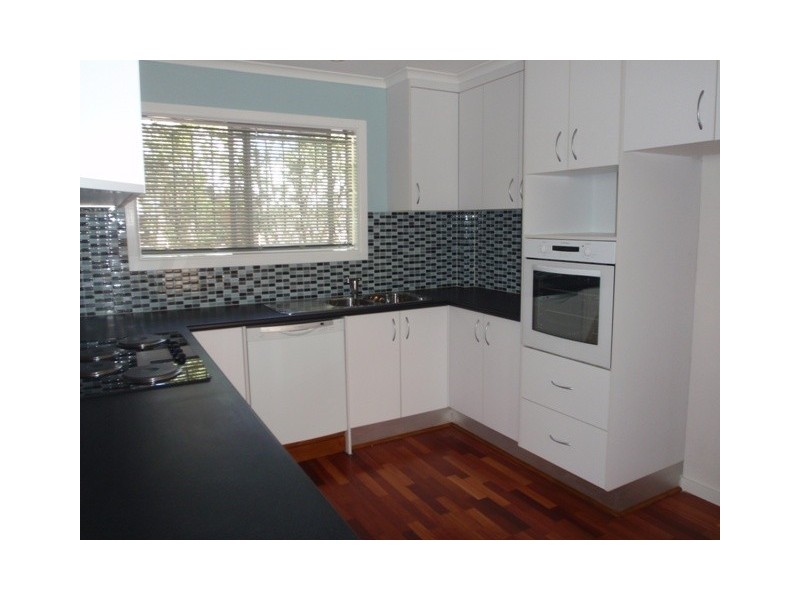 4/44 Sisley Street, St Lucia QLD 4067