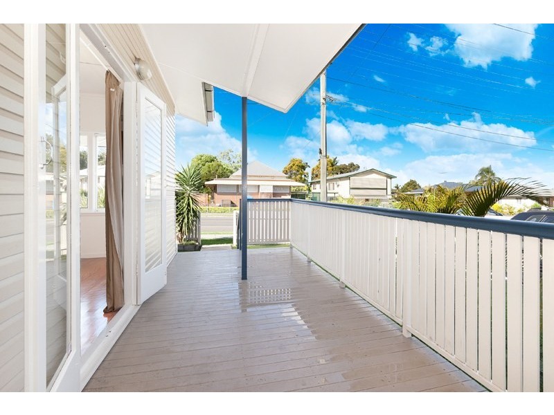 165 South Station Road, Silkstone QLD 4304