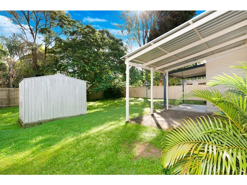 165 South Station Road, Silkstone QLD 4304