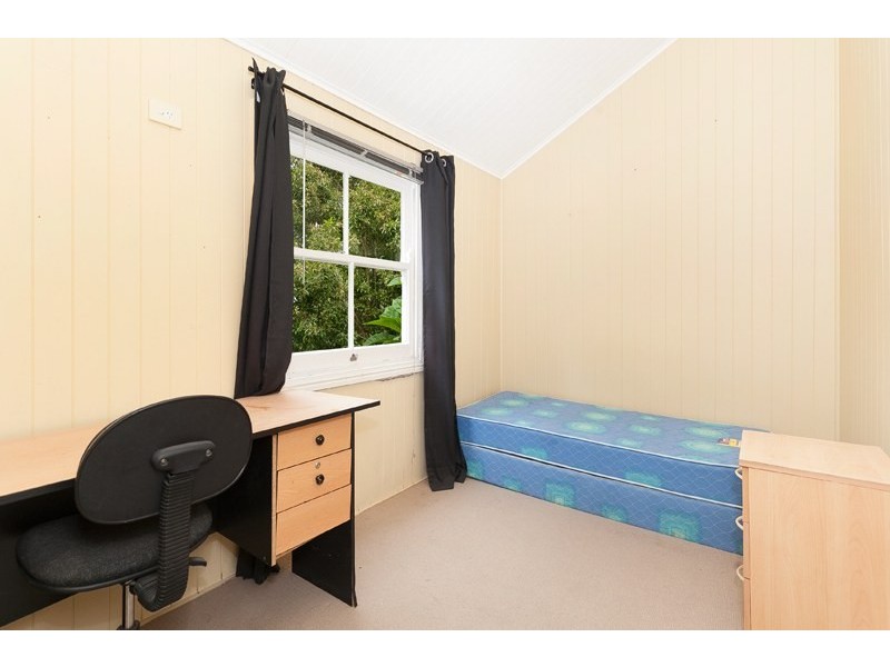 21 Burns Street, Indooroopilly QLD 4068