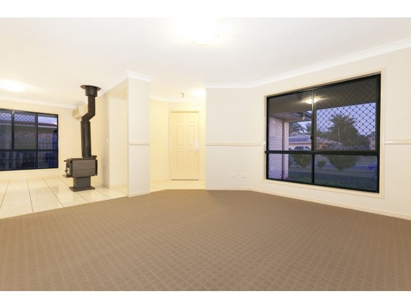 25 Spring Road, Kallangur QLD 4503