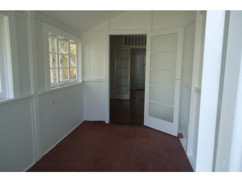 1/15 Fletcher Parade, Bardon QLD 4065