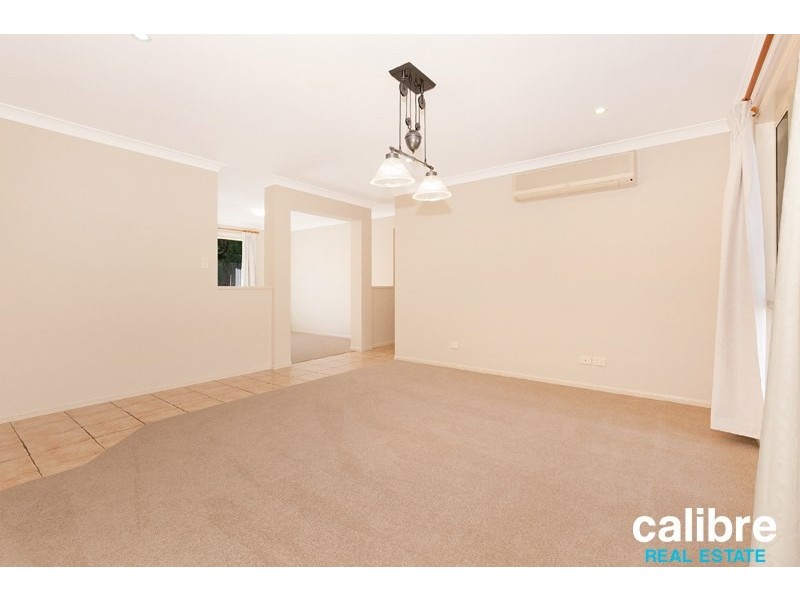 48 Pine County Place, Bellbowrie QLD 4070