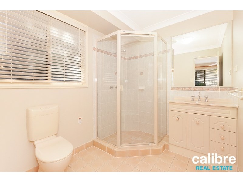 48 Pine County Place, Bellbowrie QLD 4070