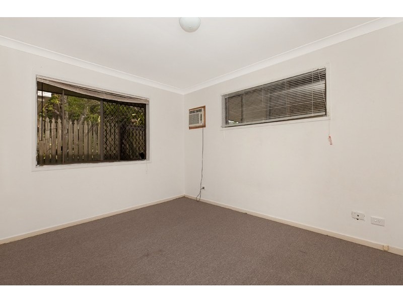 22 Landsdowne Street, Coorparoo QLD 4151