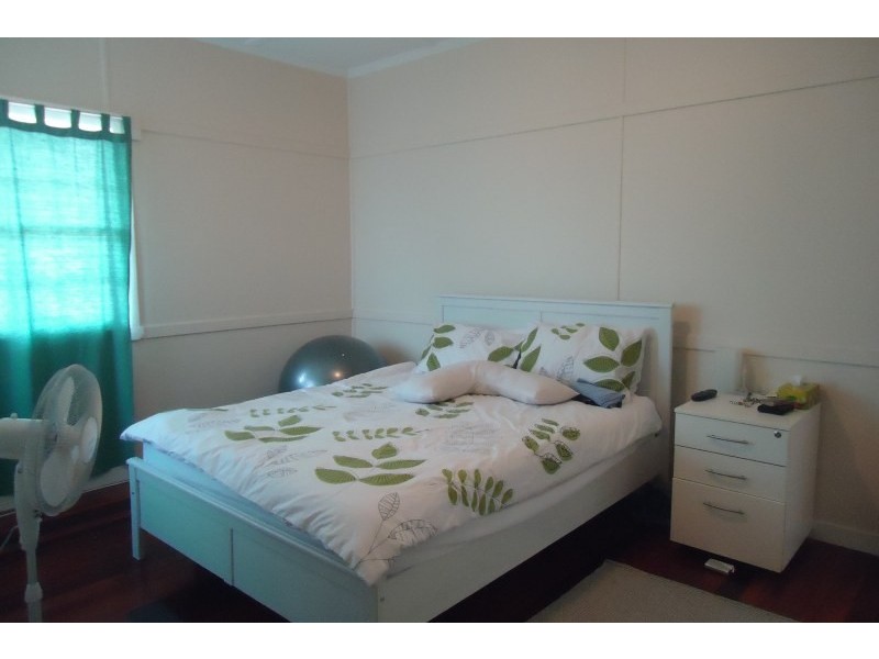 10 Berpi Street, Stafford QLD 4053