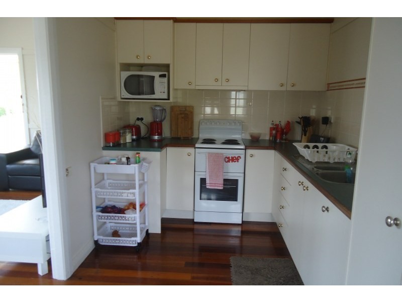 10 Berpi Street, Stafford QLD 4053