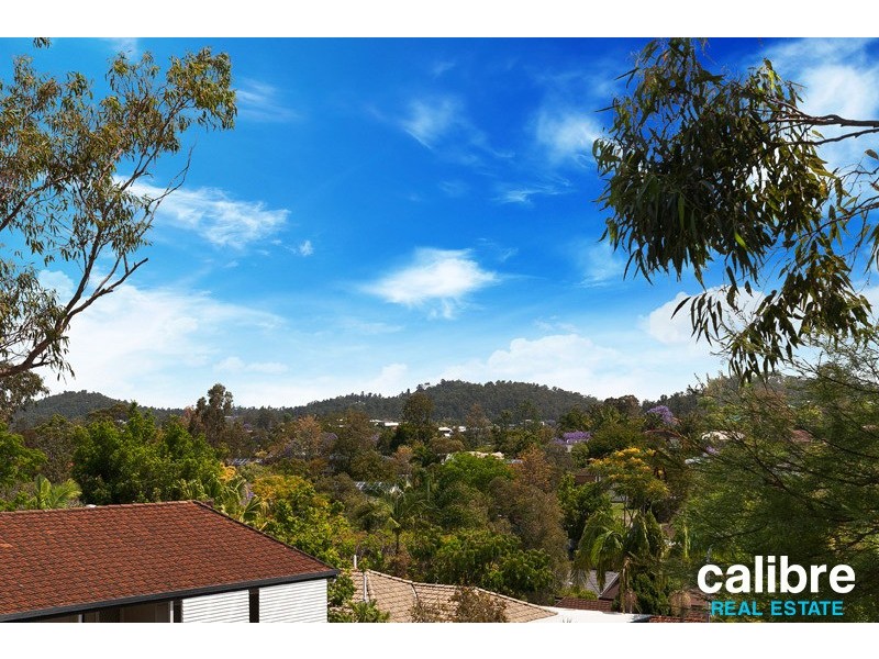 15 Desbet Street, The Gap QLD 4061