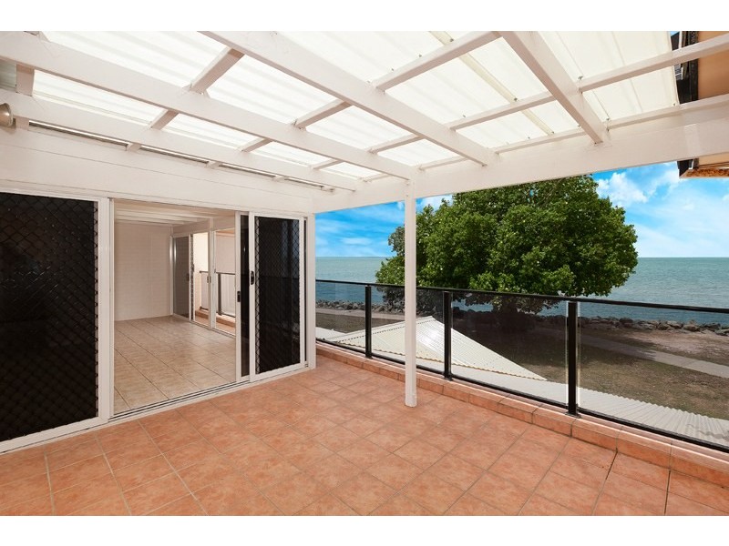 3/4 Second Avenue, Scarborough QLD 4020