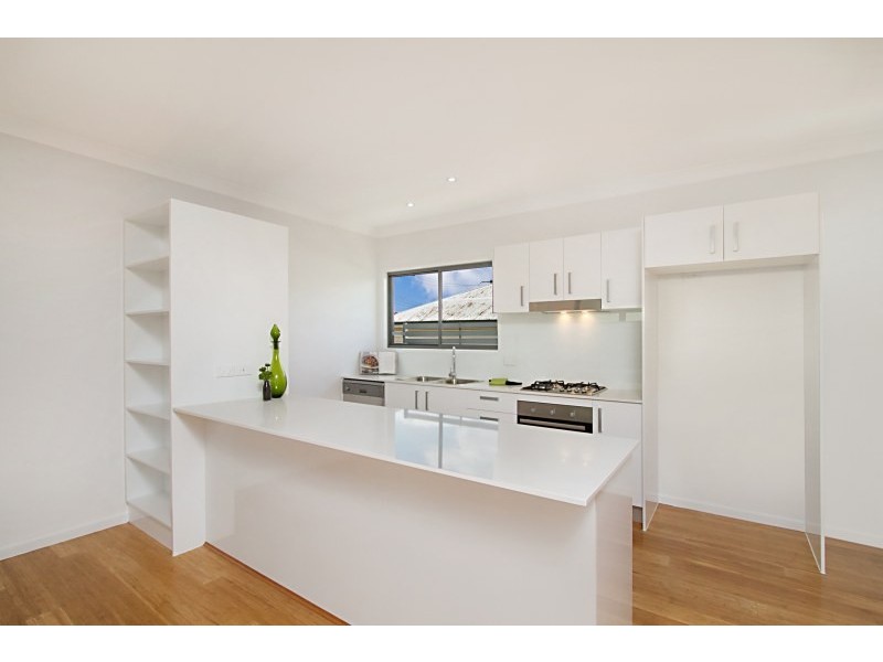 2/22 Panitya Street, Greenslopes QLD 4120