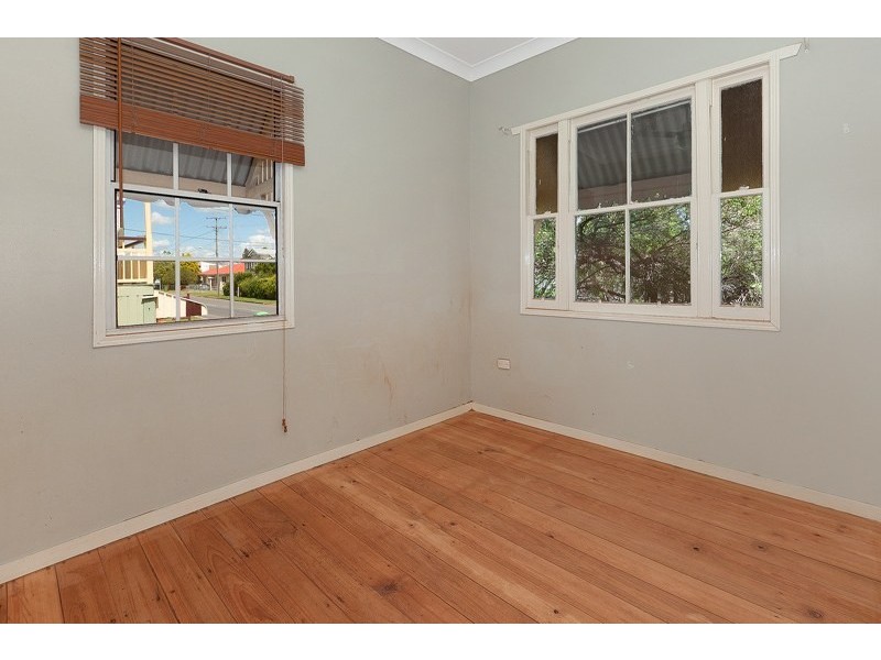 21 Dudleigh Street, Booval QLD 4304