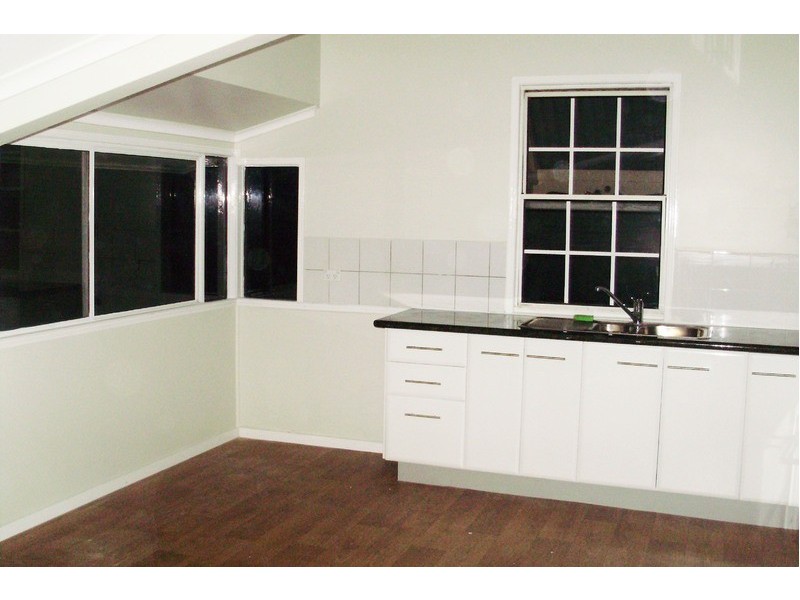 21 Dudleigh Street, Booval QLD 4304