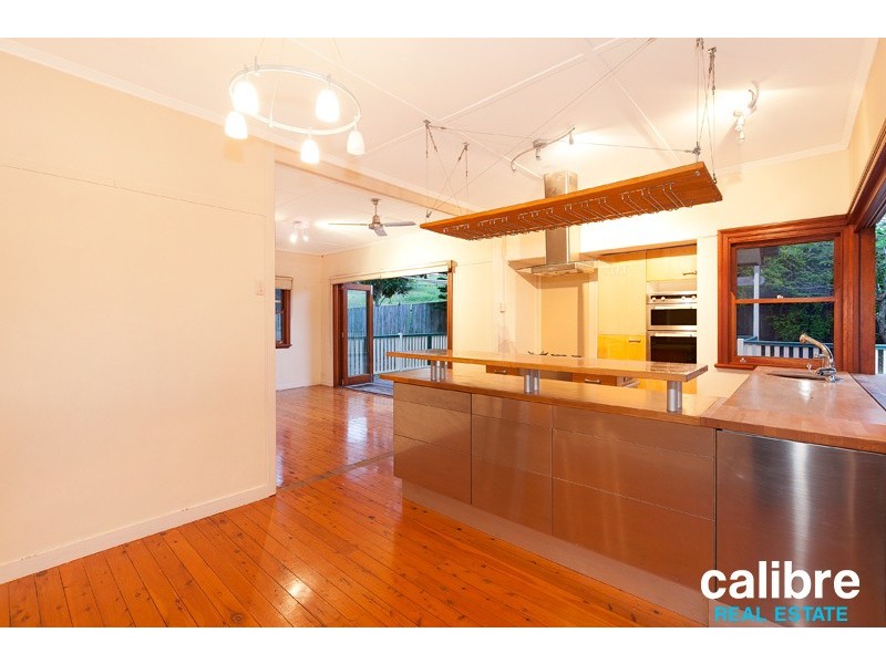 65 Armfield Street, Stafford QLD 4053