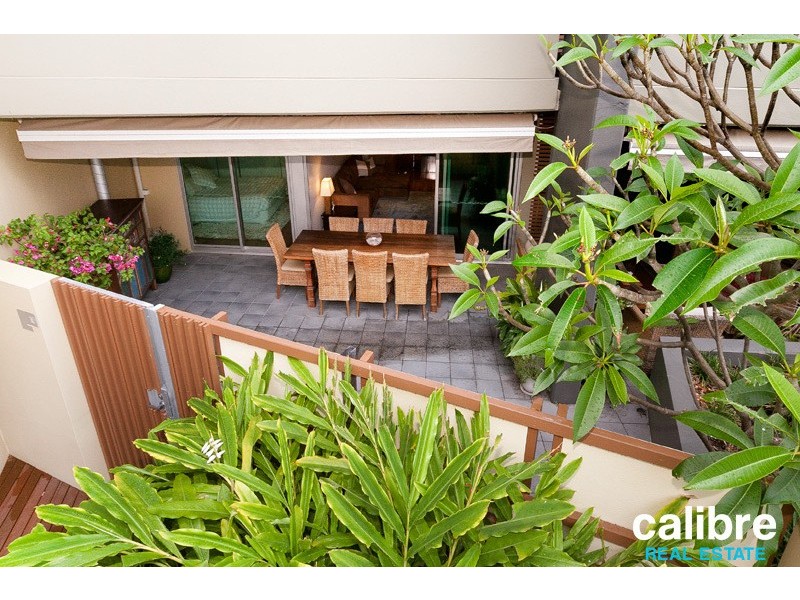 10/18 Newstead Terrace, Newstead QLD 4006