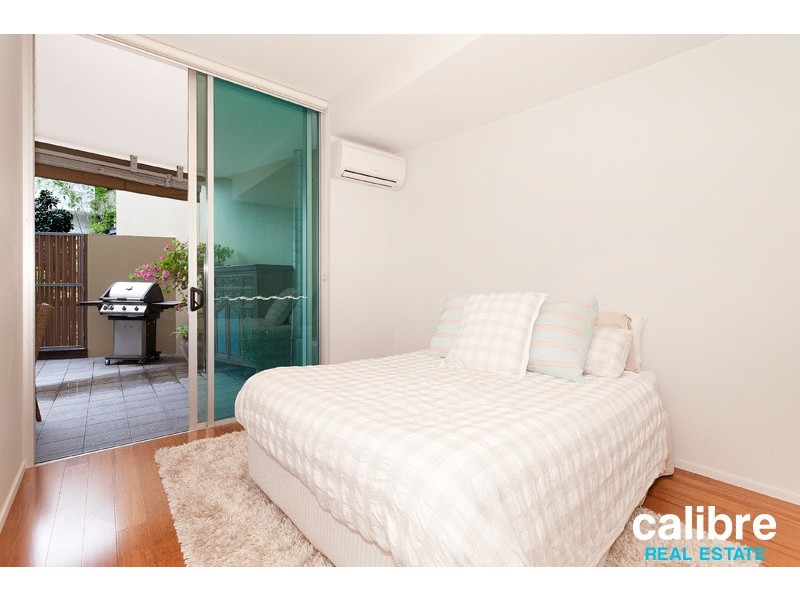 10/18 Newstead Terrace, Newstead QLD 4006