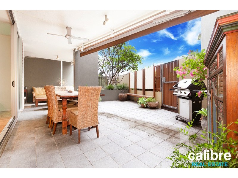 10/18 Newstead Terrace, Newstead QLD 4006