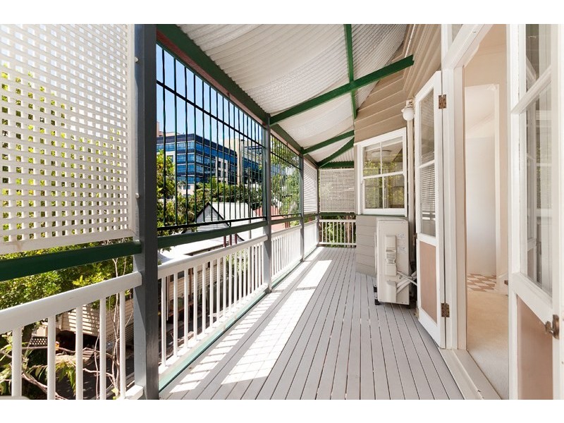 18 Parish Street, Spring Hill QLD 4000