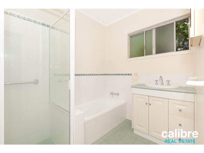 14 Mirrabooka Road, Ashgrove QLD 4060