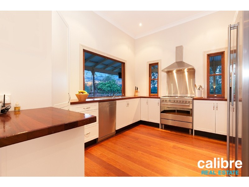 2 Hipathites Road, Samsonvale QLD 4520