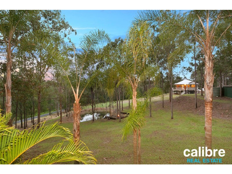 2 Hipathites Road, Samsonvale QLD 4520