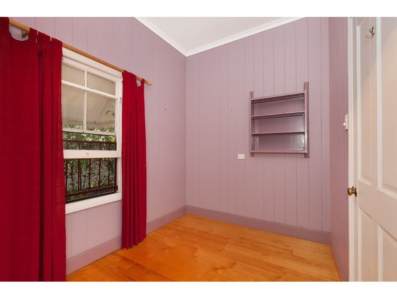 18 Garling Street, Red Hill QLD 4059