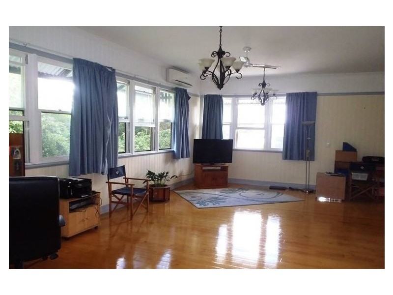 315 Waterworks Road, Ashgrove QLD 4060