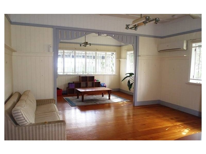 315 Waterworks Road, Ashgrove QLD 4060