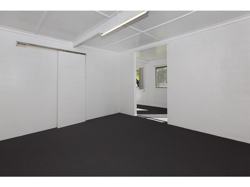 1/102 Juliette Street, Greenslopes QLD 4120