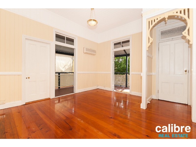 4/18 Baron Street, Greenslopes QLD 4120