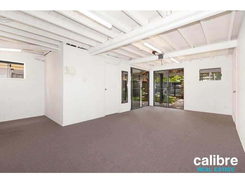 4/18 Baron Street, Greenslopes QLD 4120