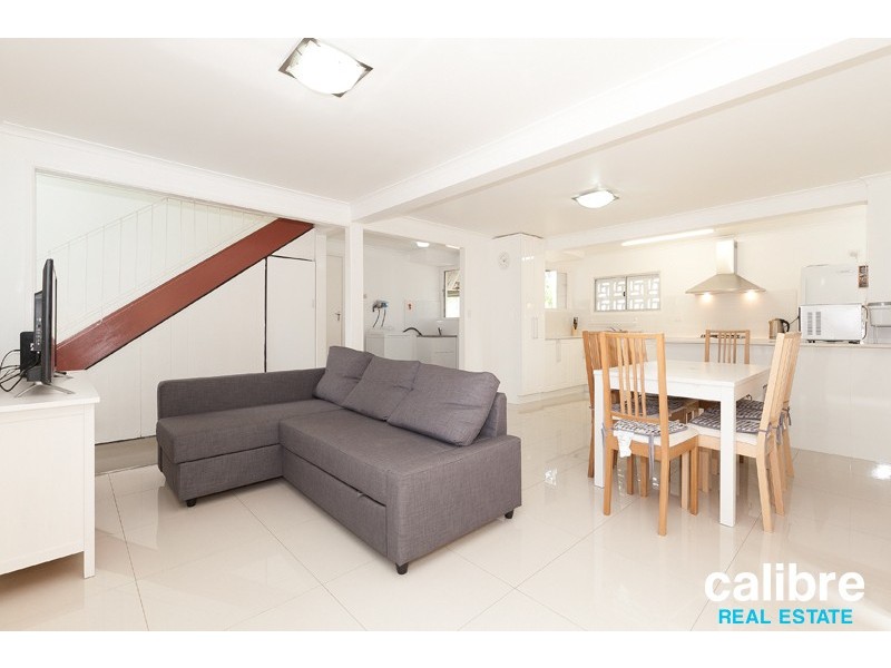 148 Jerrang Street, Indooroopilly QLD 4068