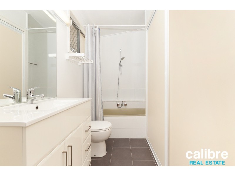 148 Jerrang Street, Indooroopilly QLD 4068