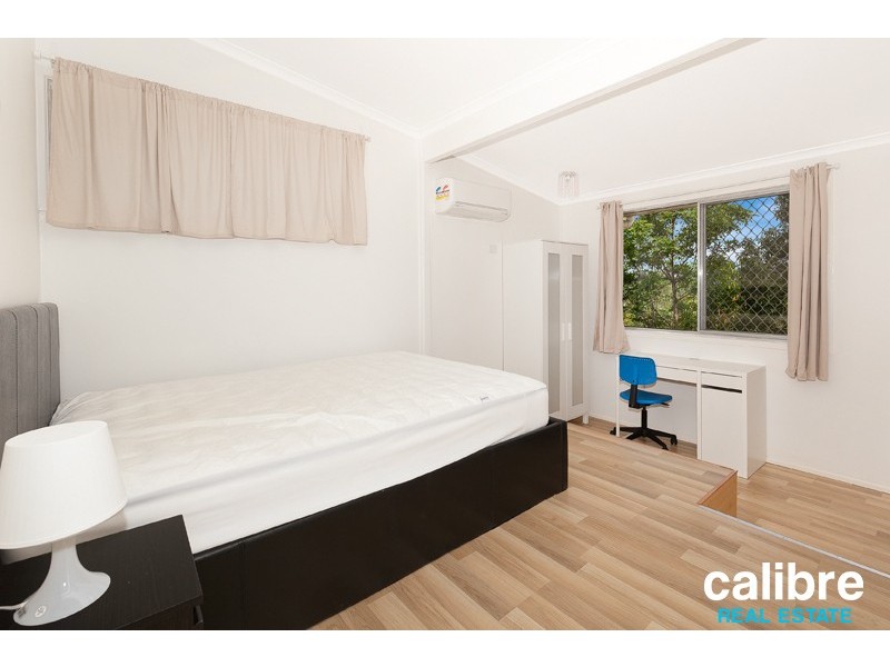 148 Jerrang Street, Indooroopilly QLD 4068