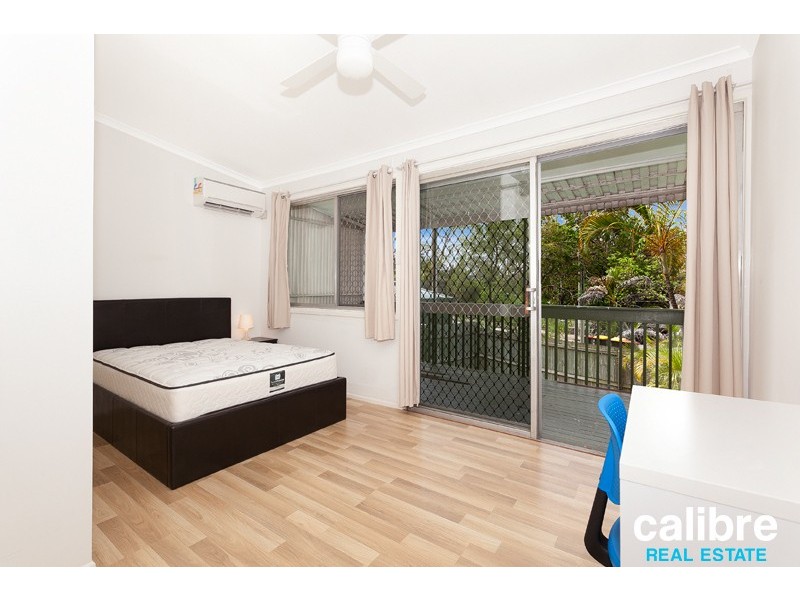 148 Jerrang Street, Indooroopilly QLD 4068