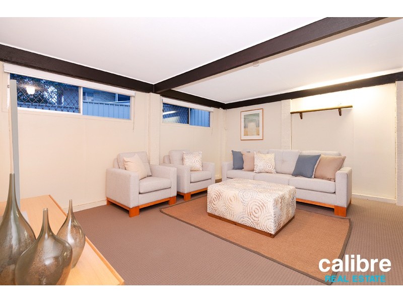 18 Kiama Crescent, Ferny Hills QLD 4055