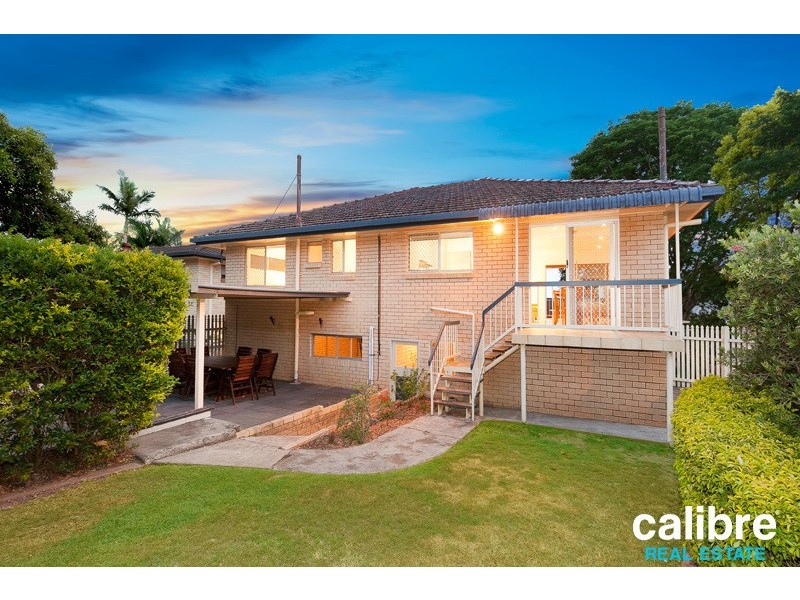18 Kiama Crescent, Ferny Hills QLD 4055