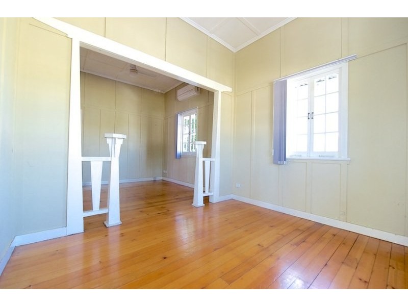 2C McMahon Street, Bundamba QLD 4304