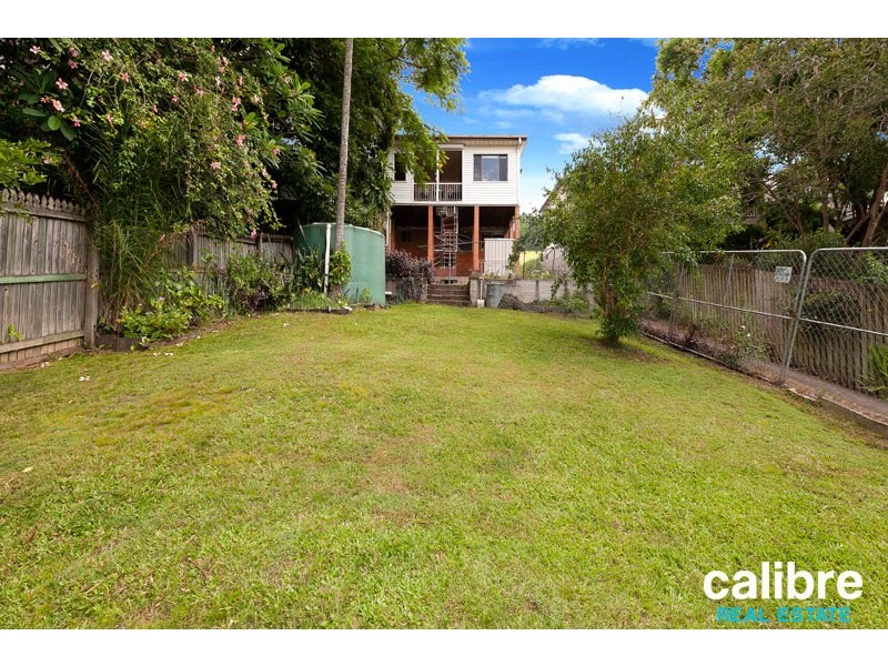 11 Arthur Terrace, Red Hill QLD 4059